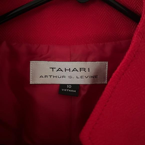 Tahari Blazer with Belt - Picture 2 of 3